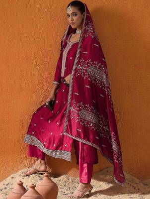 Ethnic Motifs Embroidered Thread Work Straight Kurta With Trousers & Dupatta 4