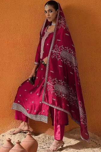 Ethnic Motifs Embroidered Thread Work Straight Kurta With Trousers & Dupatta
