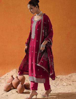 Ethnic Motifs Embroidered Thread Work Straight Kurta With Trousers & Dupatta 5