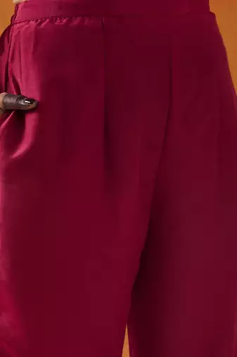 Ethnic Motifs Embroidered Thread Work Straight Kurta With Trousers & Dupatta