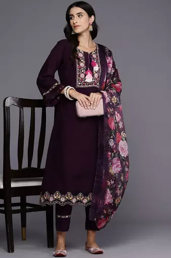 Ethnic Motifs Embroidered Straight Thread Work Kurta With Trousers & Dupatta