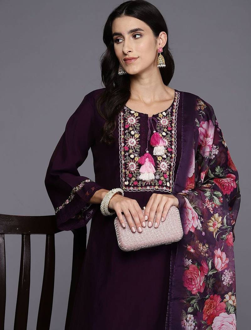 Ethnic Motifs Embroidered Straight Thread Work Kurta With Trousers & Dupatta