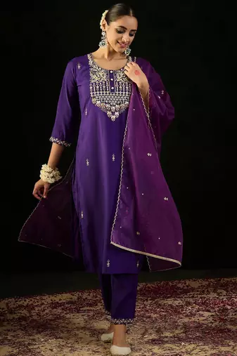 Round Neck Ethnic Motifs Embroidered Sequinned Kurta with Trouser & Dupatta