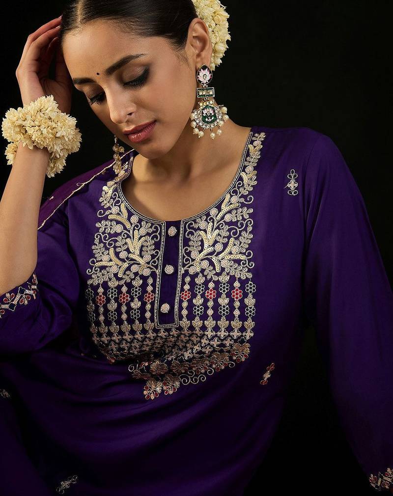 Round Neck Ethnic Motifs Embroidered Sequinned Kurta with Trouser & Dupatta