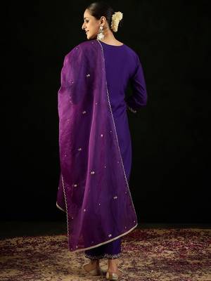 Round Neck Ethnic Motifs Embroidered Sequinned Kurta with Trouser & Dupatta 6