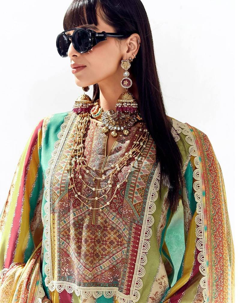 Women Ethnic Motifs Printed Regular Thread Work Kurta Trousers With Dupatta