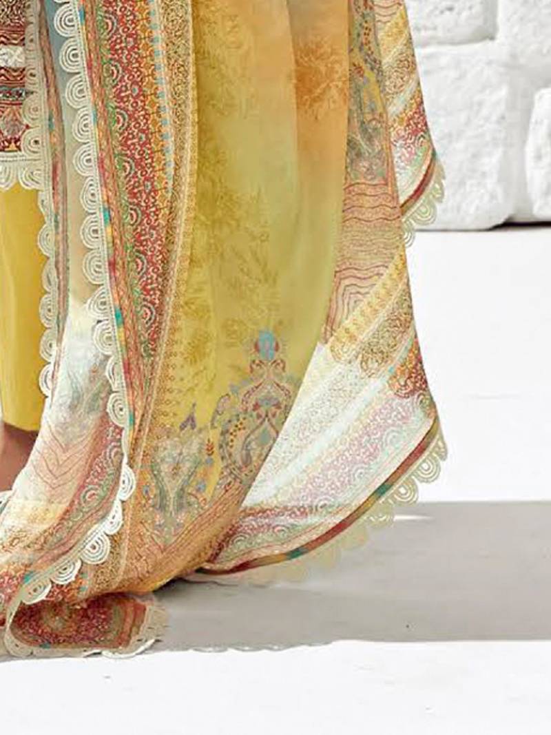 Women Ethnic Motifs Printed Regular Thread Work Kurta Trousers With Dupatta