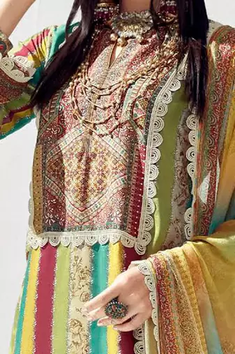 Women Ethnic Motifs Printed Regular Thread Work Kurta Trousers With Dupatta