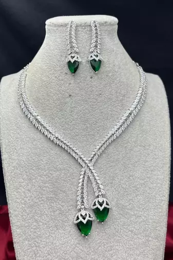 Emerald Green Crystal Bridal Jewelry Set – Marquise CZ Silver Choker Necklace, Dangle Earrings