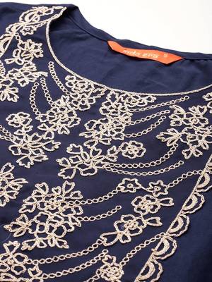 Yoke Design Thread Work Kurta With Trousers & Dupatta 2