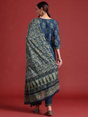 Floral Printed Pure Cotton Kurta With Trousers & Dupatta 7