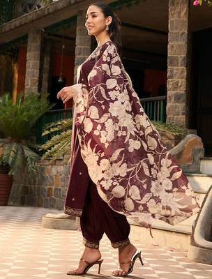 V Neck Ethnic Motifs Embroidered Regular Thread Work Kurta with Salwar & Dupatta 4