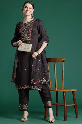 Floral Embroidered Kurta With Trousers & Dupatta