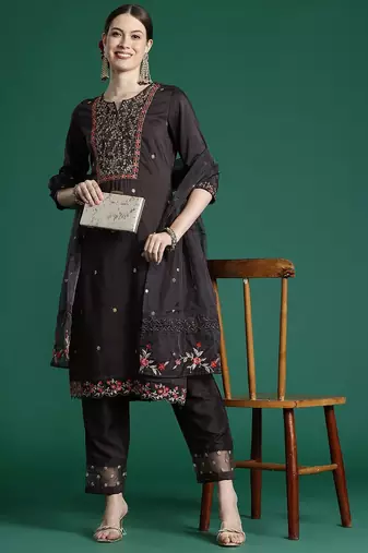 Floral Embroidered Kurta With Trousers & Dupatta