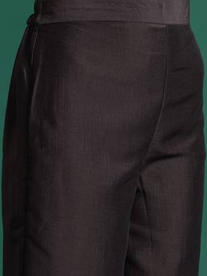 Floral Embroidered Kurta With Trousers & Dupatta 3