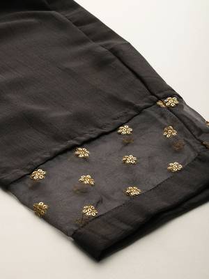 Floral Embroidered Kurta With Trousers & Dupatta 8