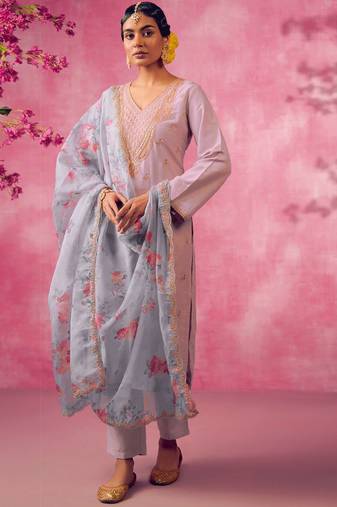 Mauve Ethnic Motifs Embroidered Regular Kurta with Trousers & Dupatta