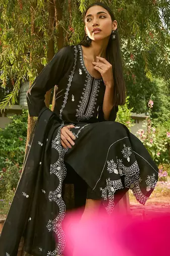 Ethnic Motifs Embroidered Regular Thread Work Kurta with Trousers & Dupatta