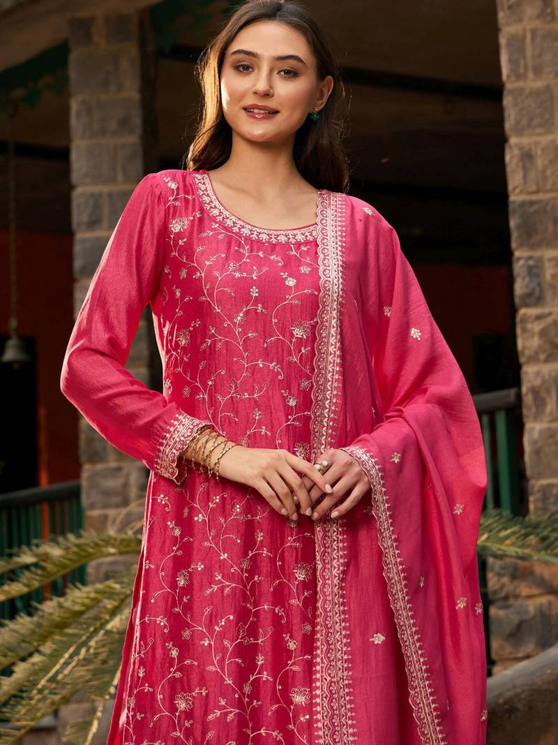 Floral Embroidered Regular Thread Work Straight Kurta with Trousers & Dupatta