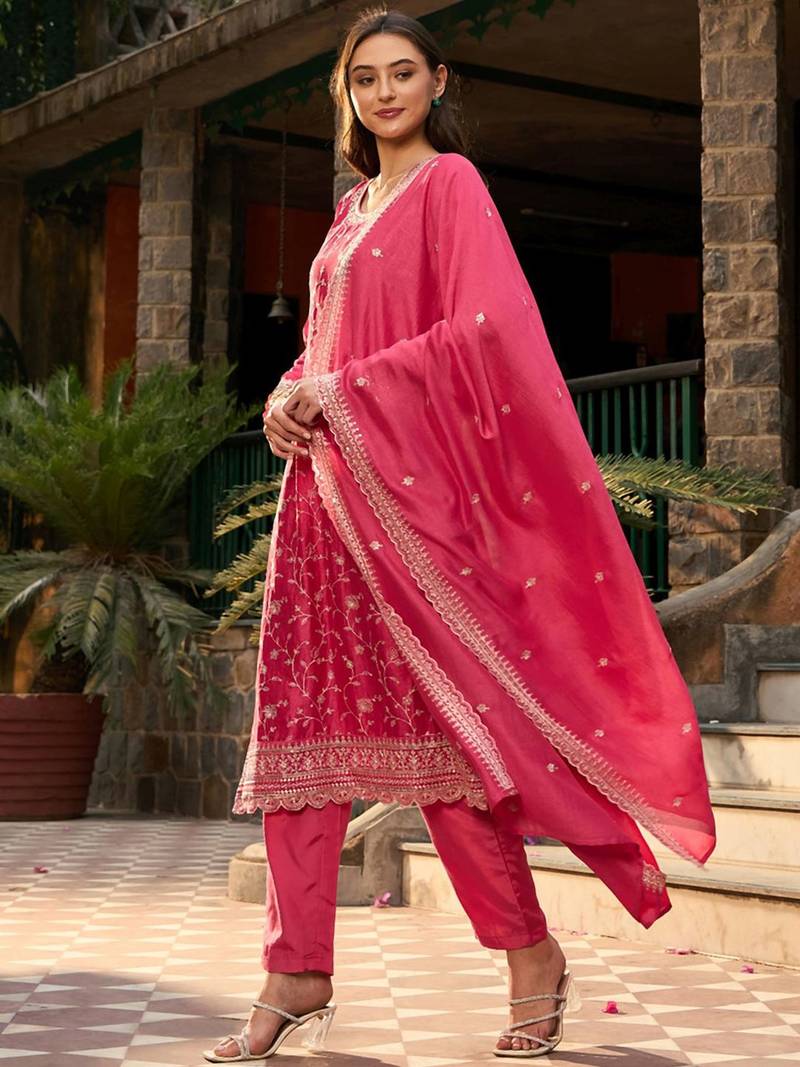 Floral Embroidered Regular Thread Work Straight Kurta with Trousers & Dupatta