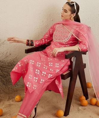 Printed Regular Kurta with Trousers & Dupatta 1