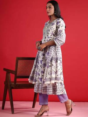 floral printed thread work  cotton kurta with trouser & dupatta 8