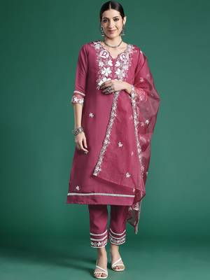 Floral Embroidered Thread Work Kurta with Trousers & Dupatta 1