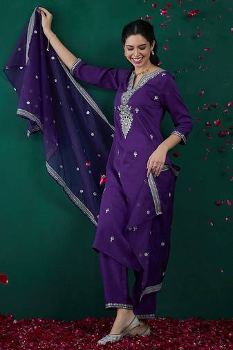 Floral Embroidered Straight Kurta With Trousers & Dupatta
