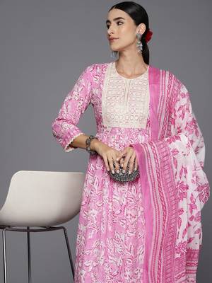 Women Floral Embroidered Empire Pure Cotton Kurta with Trousers & Dupatta 5