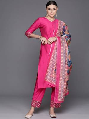 Women Embroidered Regular Thread Work Liva Kurta with Trousers & With Dupatta 1