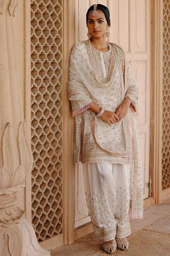 Daisy ivory embroidered silk chanderi kurta set