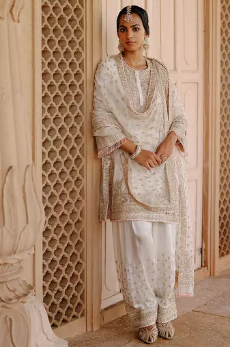 Daisy ivory embroidered silk chanderi kurta set