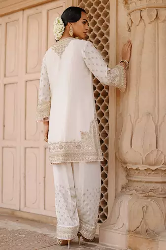 Daisy ivory embroidered silk chanderi kurta set