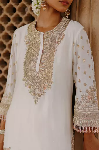 Daisy ivory embroidered silk chanderi kurta set