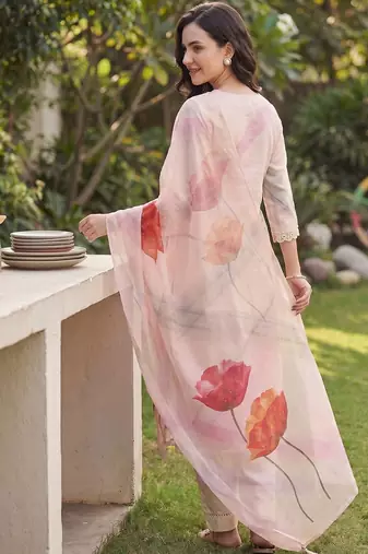 Women Floral Printed Regular Linen Kurta with Trousers & With Dupatta