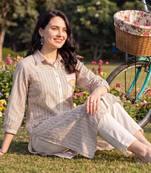 Women Ethnic Motifs Printed Regular Pure Cotton Kurta with Trousers