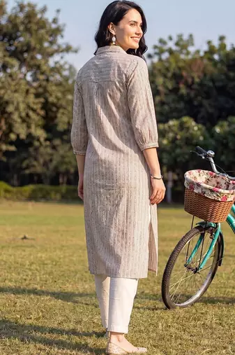 Women Ethnic Motifs Printed Regular Pure Cotton Kurta with Trousers