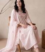Women Floral Embroidered Empire Thread Work Pure Cotton Kurta with Trousers & With Dupatta