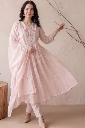 Women Floral Embroidered Empire Thread Work Pure Cotton Kurta with Trousers & With Dupatta