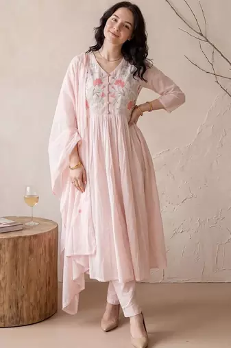 Women Floral Embroidered Empire Thread Work Pure Cotton Kurta with Trousers & With Dupatta