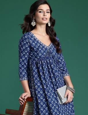 Floral Printed Empire Pure Cotton Kurta with Trousers 2