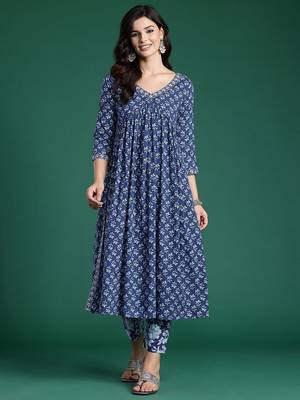 Floral Printed Empire Pure Cotton Kurta with Trousers 3