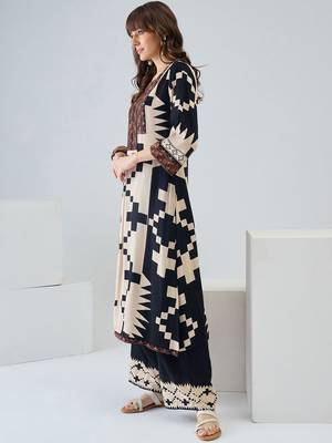 Women Printed Regular Thread Work Kurta with Palazzos 3