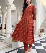 Women Ethnic Motifs Printed Regular Pure Cotton Kurta with Trousers
