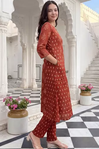 Women Ethnic Motifs Printed Regular Pure Cotton Kurta with Trousers