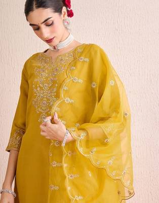 Women Ethnic Motifs Embroidered Regular Gotta Patti Kurta with Trousers & With Dupatta 1