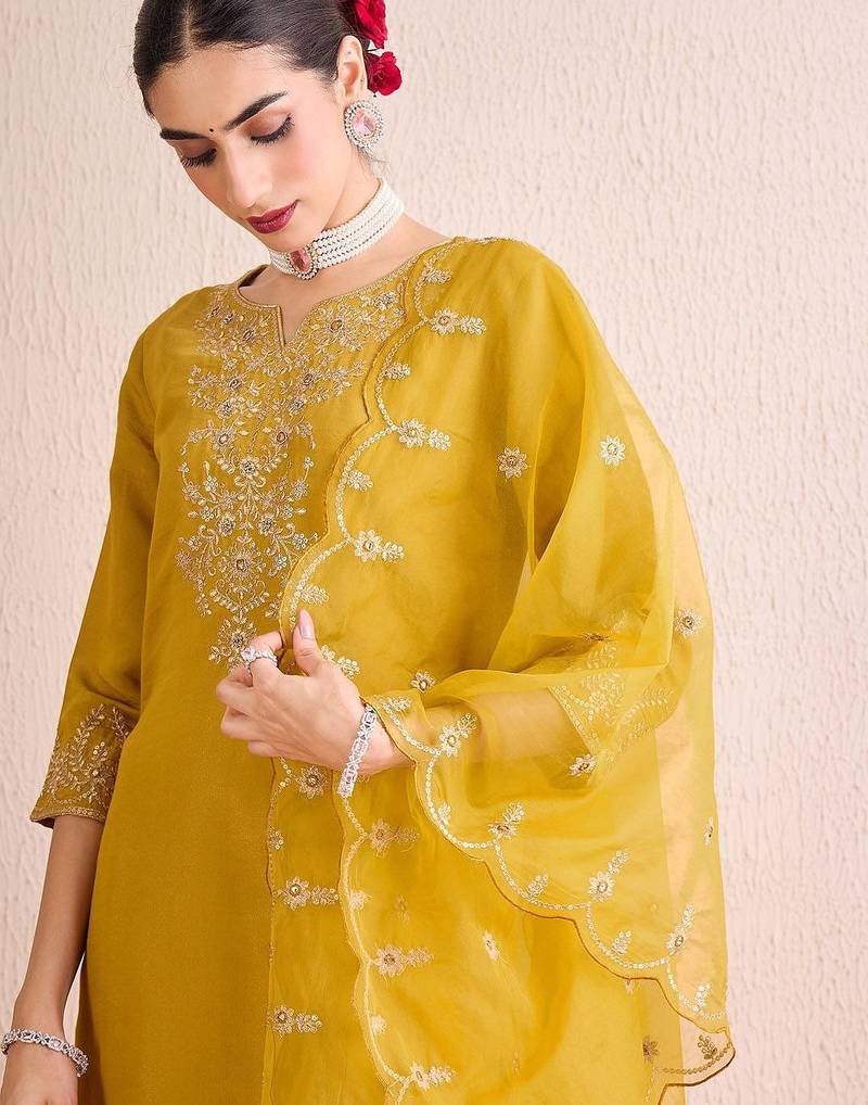 Women Ethnic Motifs Embroidered Regular Gotta Patti Kurta with Trousers & With Dupatta