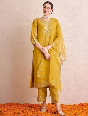 Women Ethnic Motifs Embroidered Regular Gotta Patti Kurta with Trousers & With Dupatta 2