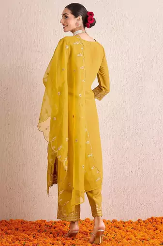 Women Ethnic Motifs Embroidered Regular Gotta Patti Kurta with Trousers & With Dupatta