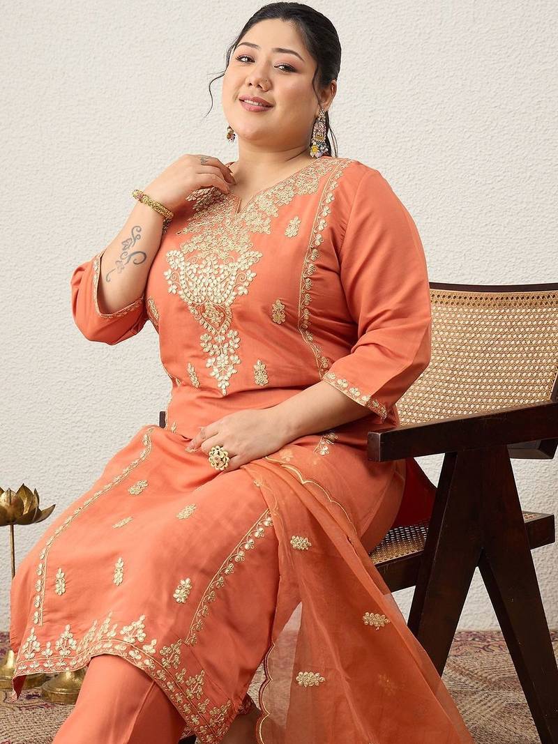 Plus Size Embroidered Regular Gotta Patti Kurta with Trousers & With Dupatta
